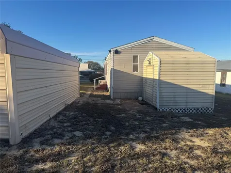 320 E 8th Street Frostproof FL 33843