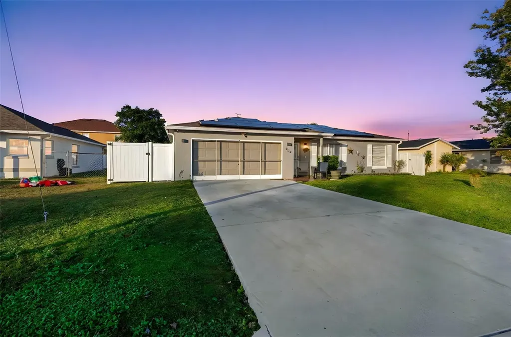 338 Edgewood Court Kissimmee FL 34759