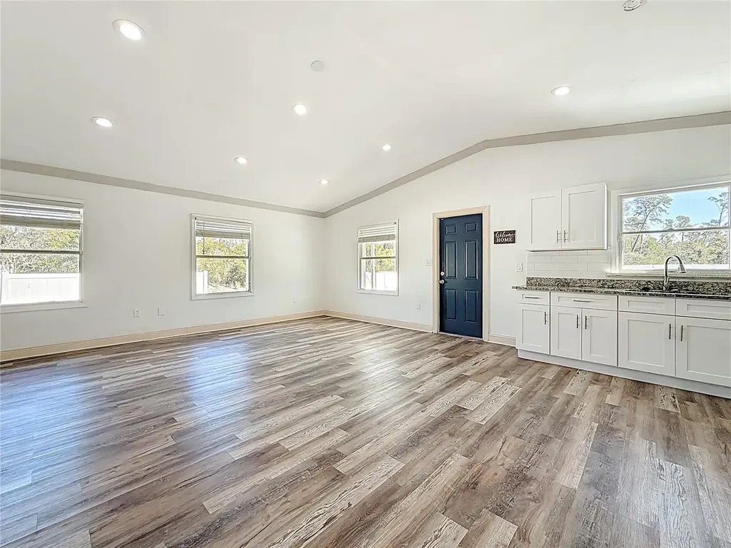 12832 Mountain Road New Port Richey FL 34654
