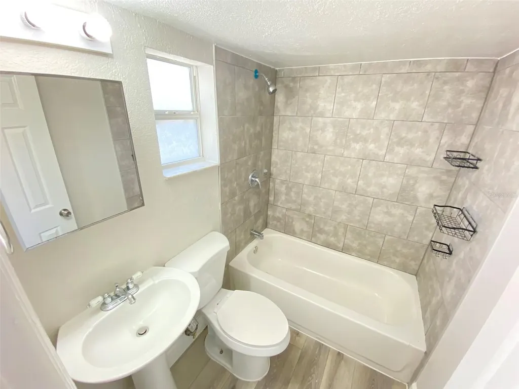 812 W Livingston Street Orlando FL 32805
