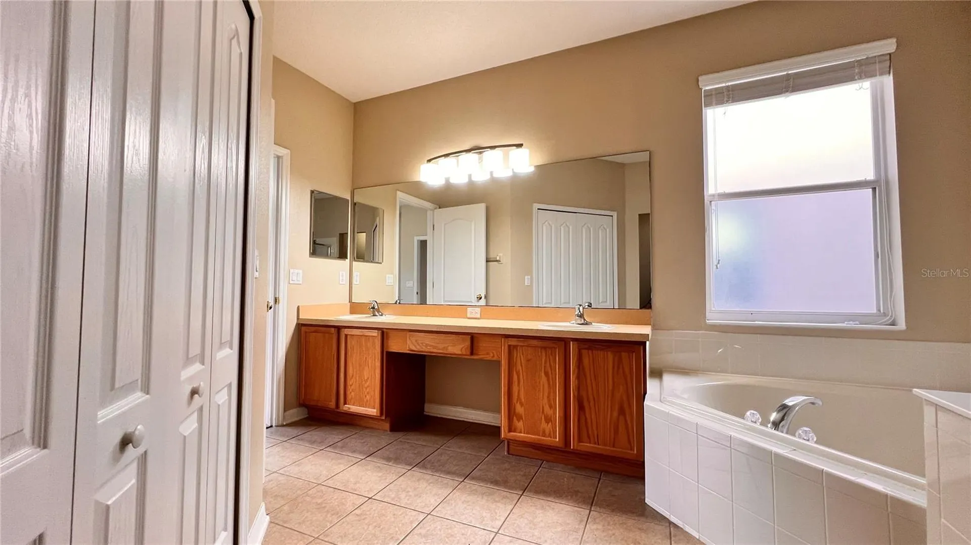 9906 Shadow Creek Drive Orlando FL 32832