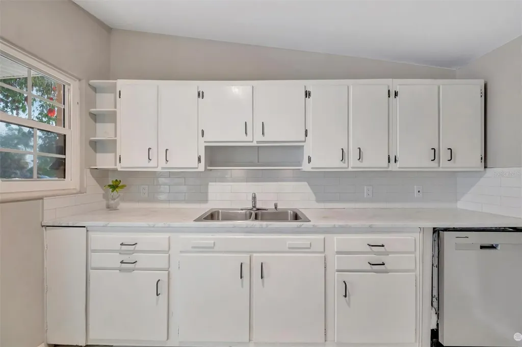 6607 Georgia Avenue Bradenton FL 34207
