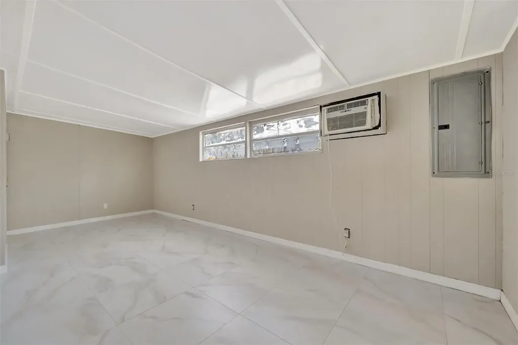 6607 Georgia Avenue Bradenton FL 34207