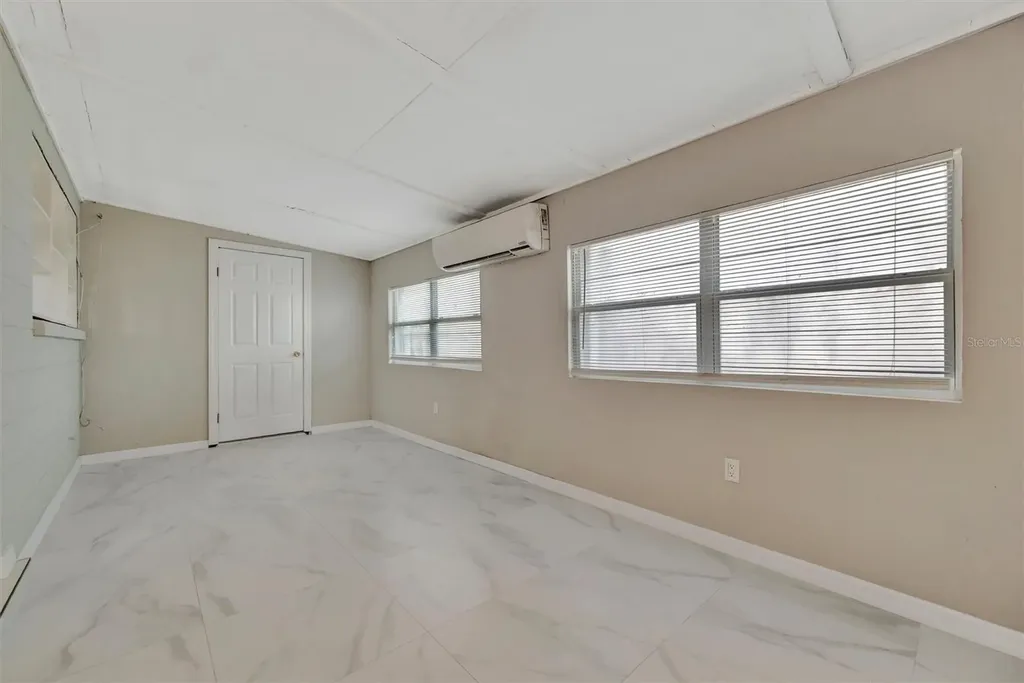 6607 Georgia Avenue Bradenton FL 34207
