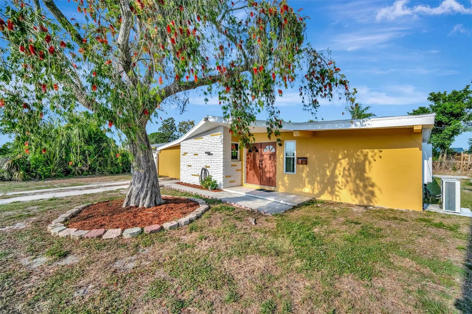 6607 Georgia Avenue Bradenton FL 34207
