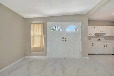 6607 Georgia Avenue Bradenton FL 34207