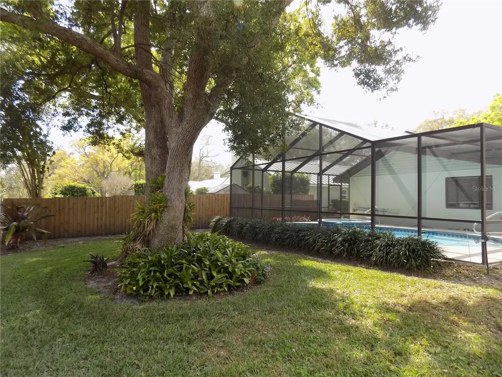 1819 Juanita Court Clearwater FL 33764