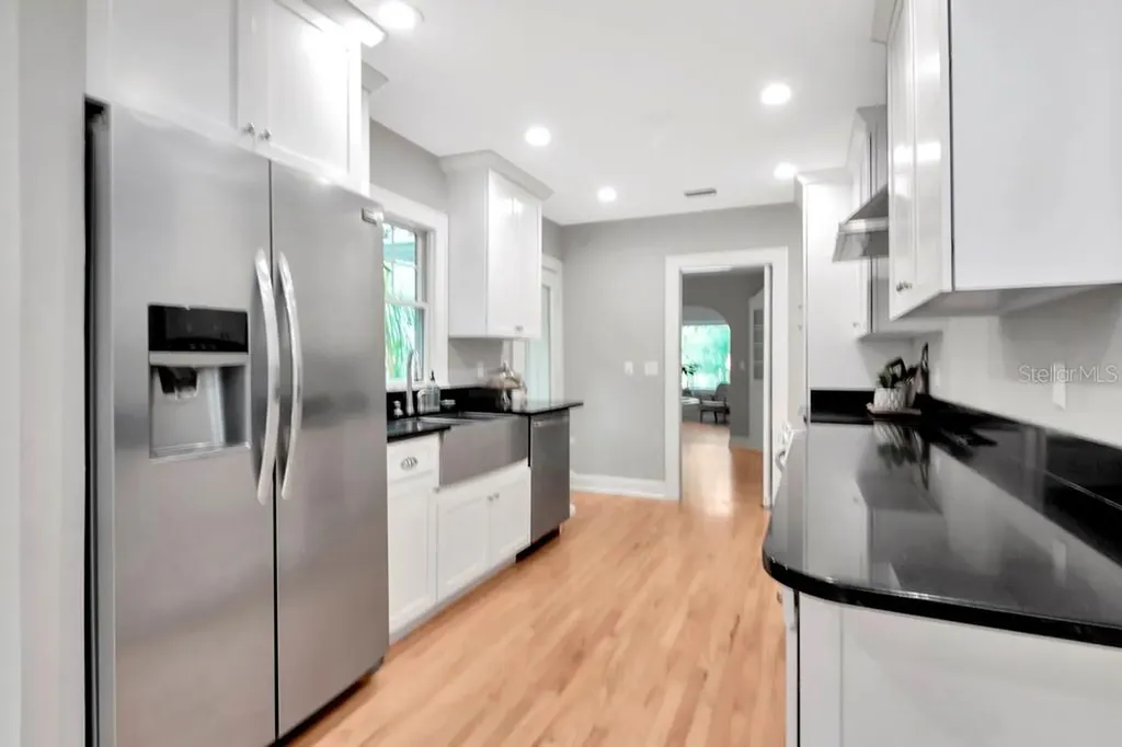 1003 E Clifton Street Tampa FL 33604