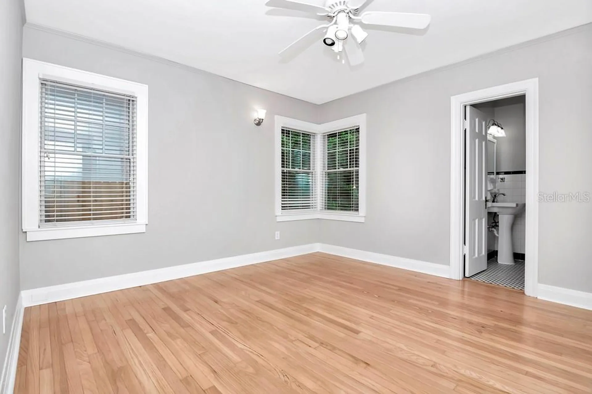 1003 E Clifton Street Tampa FL 33604