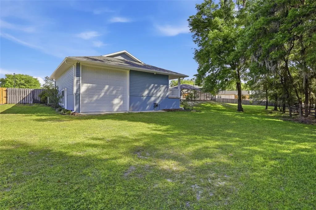 9733 SW 104th Lane Gainesville FL 32608