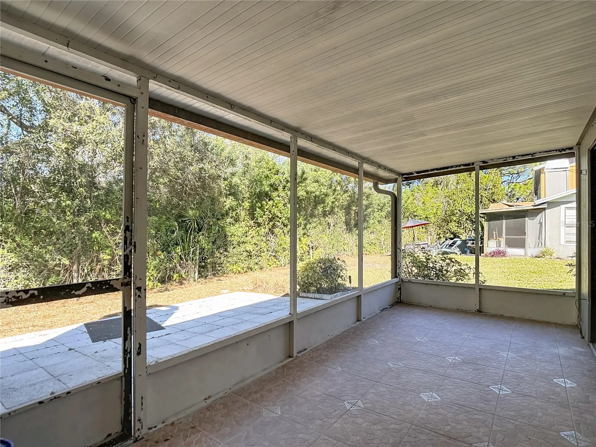10121 Lake Oak Circle Tampa FL 33624