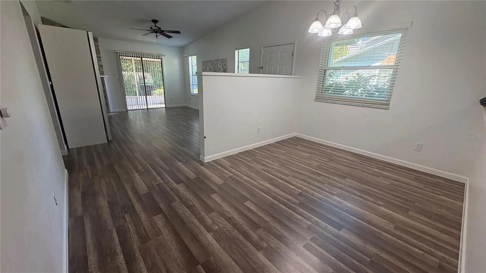 10121 Lake Oak Circle Tampa FL 33624