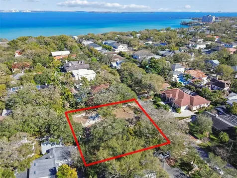 3015 W Fair Oaks Avenue Tampa FL 33611