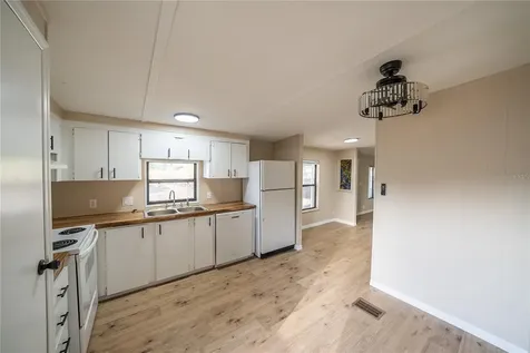105 NE 66th Court Ocala FL 34470