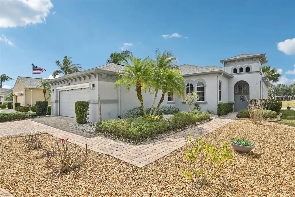 819 Regal Manor Way Sun City Center FL 33573