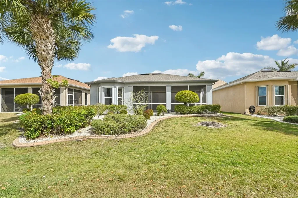 819 Regal Manor Way Sun City Center FL 33573