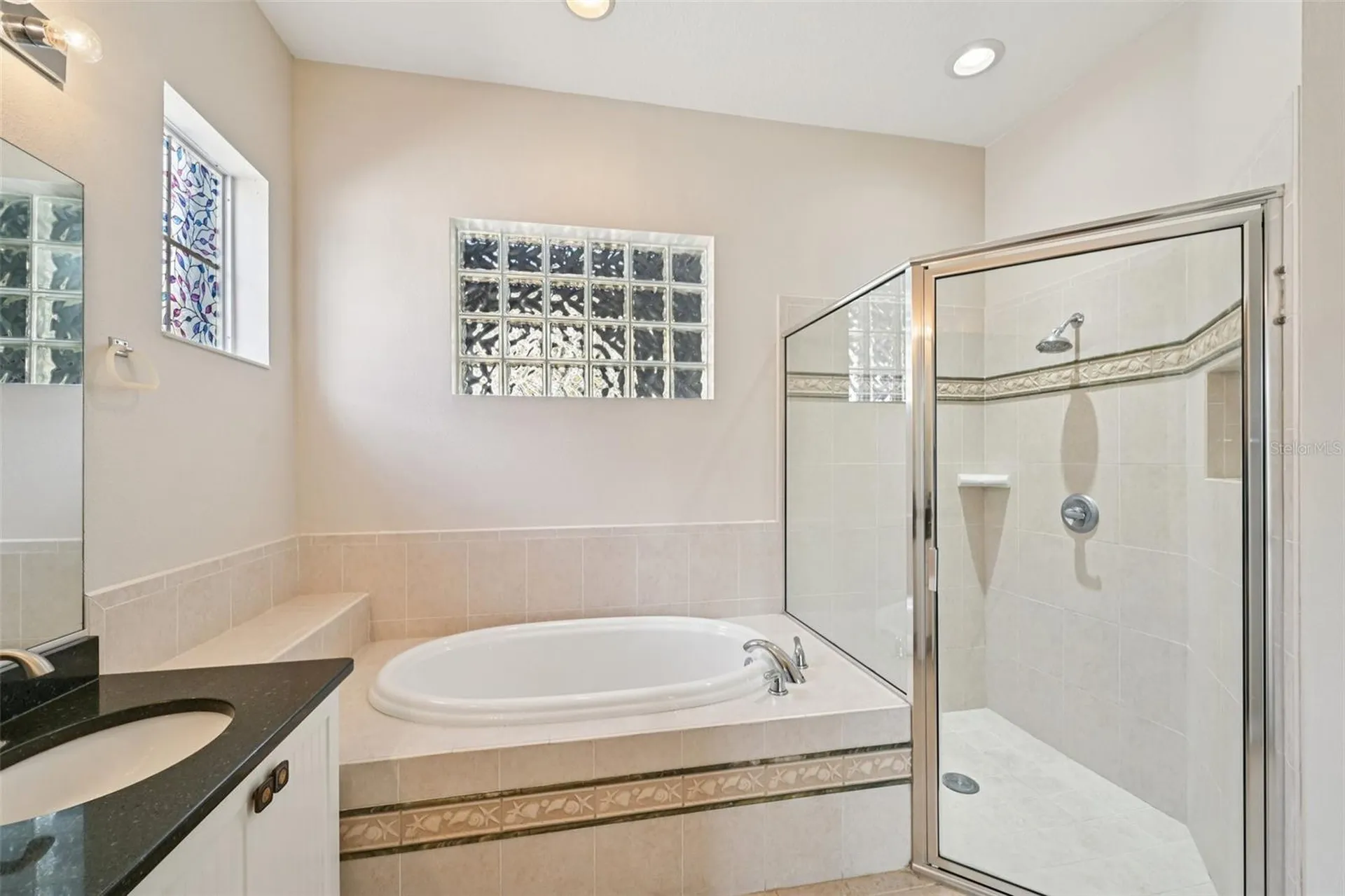 819 Regal Manor Way Sun City Center FL 33573