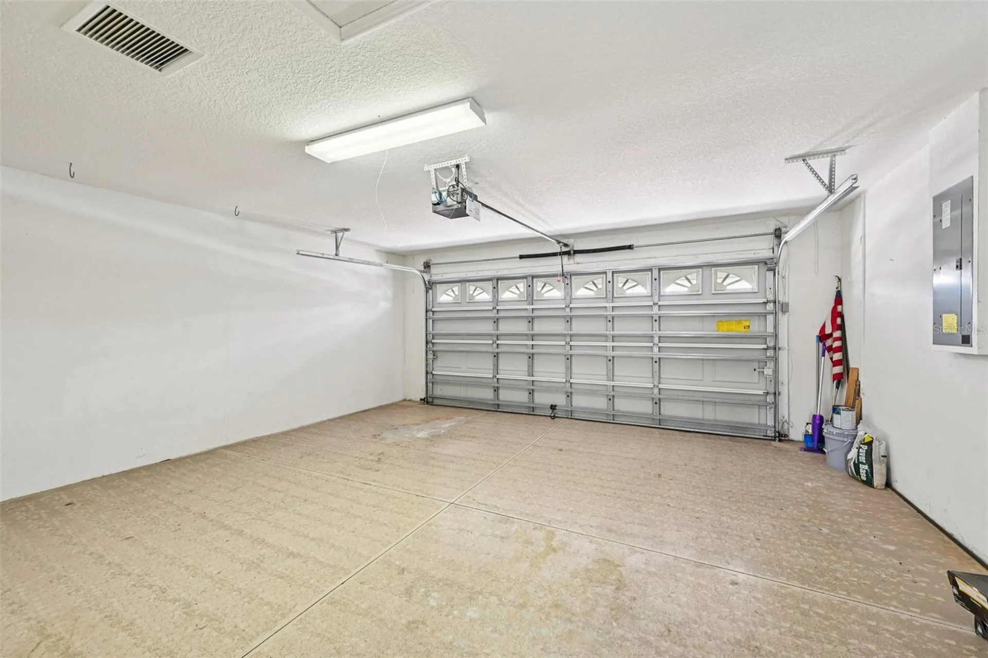 819 Regal Manor Way Sun City Center FL 33573