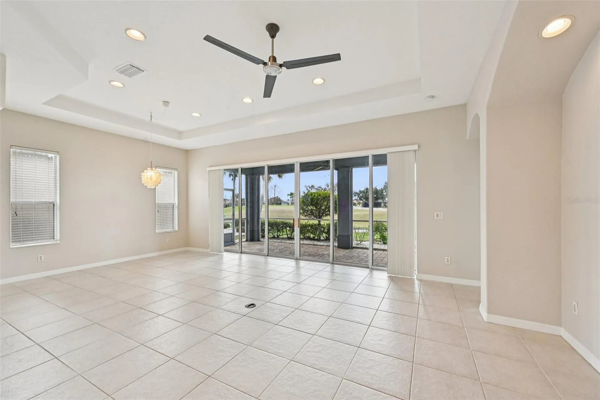 819 Regal Manor Way Sun City Center FL 33573