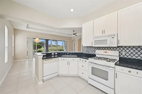 819 Regal Manor Way Sun City Center FL 33573