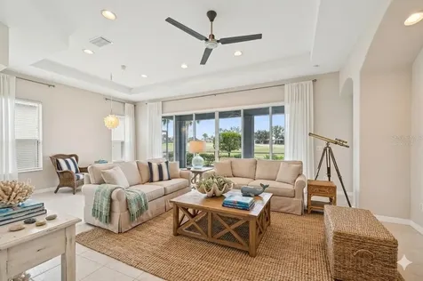 819 Regal Manor Way Sun City Center FL 33573