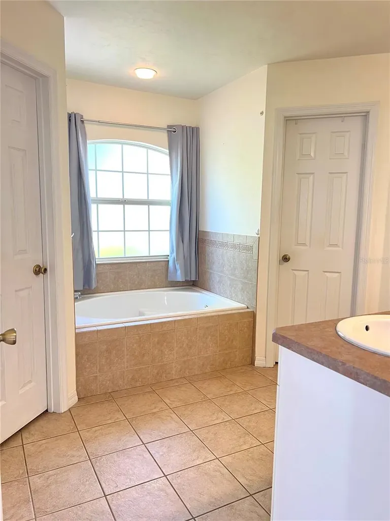 19430 NW 164th Road High Springs FL 32643