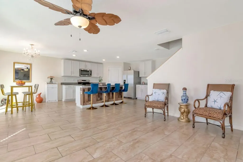 1103 Swaying Sawgrass Avenue Ruskin FL 33570