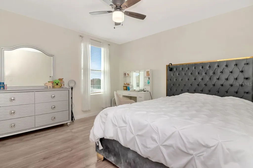 1103 Swaying Sawgrass Avenue Ruskin FL 33570