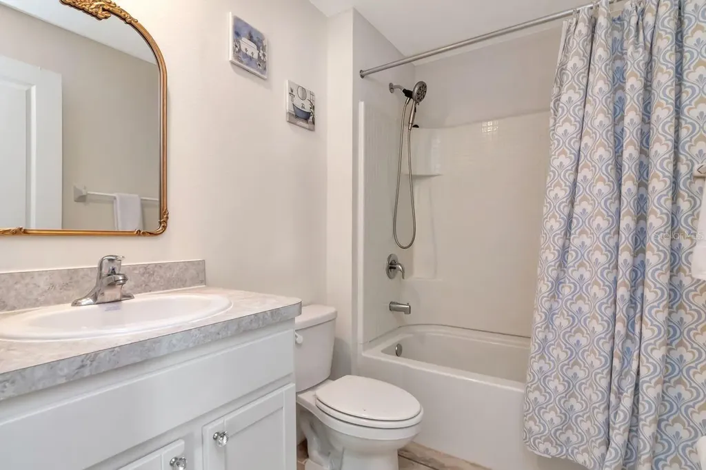 1103 Swaying Sawgrass Avenue Ruskin FL 33570