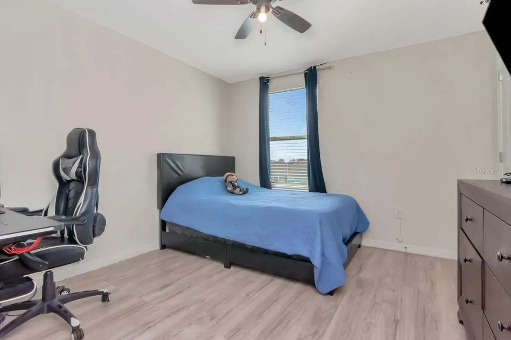 1103 Swaying Sawgrass Avenue Ruskin FL 33570