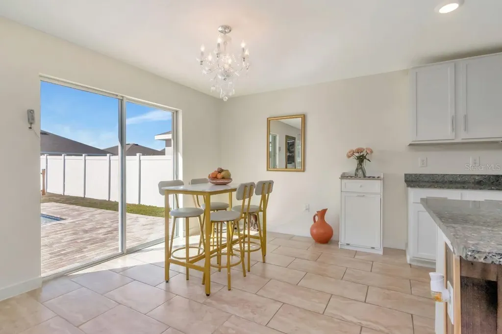 1103 Swaying Sawgrass Avenue Ruskin FL 33570