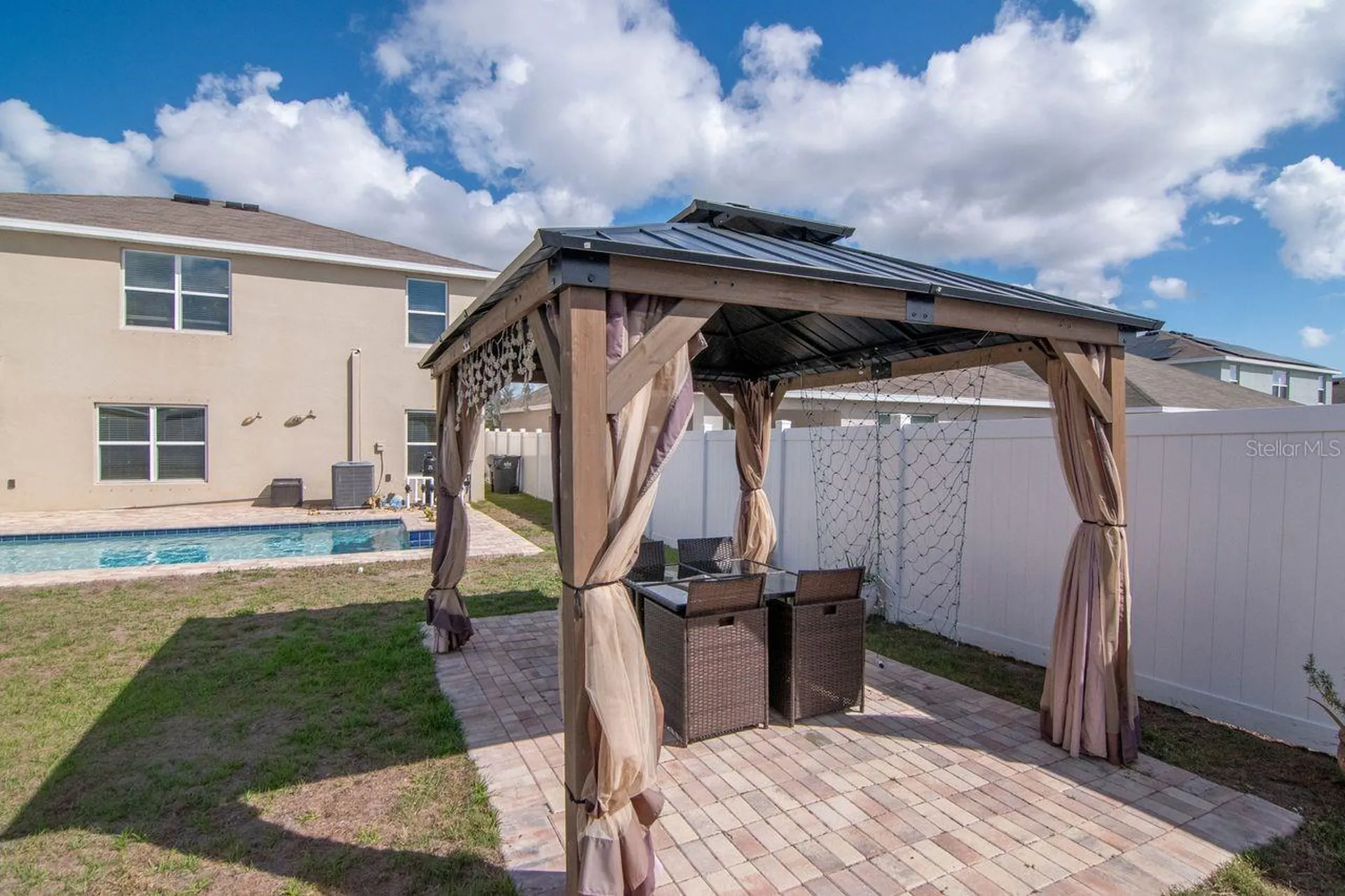 1103 Swaying Sawgrass Avenue Ruskin FL 33570
