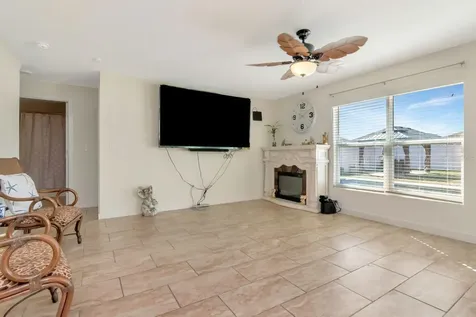 1103 Swaying Sawgrass Avenue Ruskin FL 33570