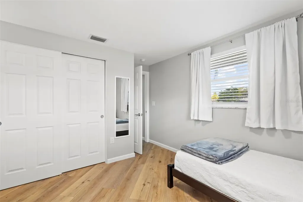 3165 Regatta Circle Sarasota FL 34231