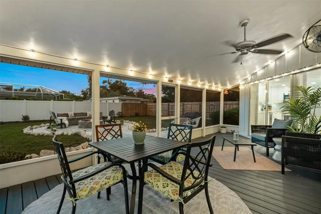 3165 Regatta Circle Sarasota FL 34231