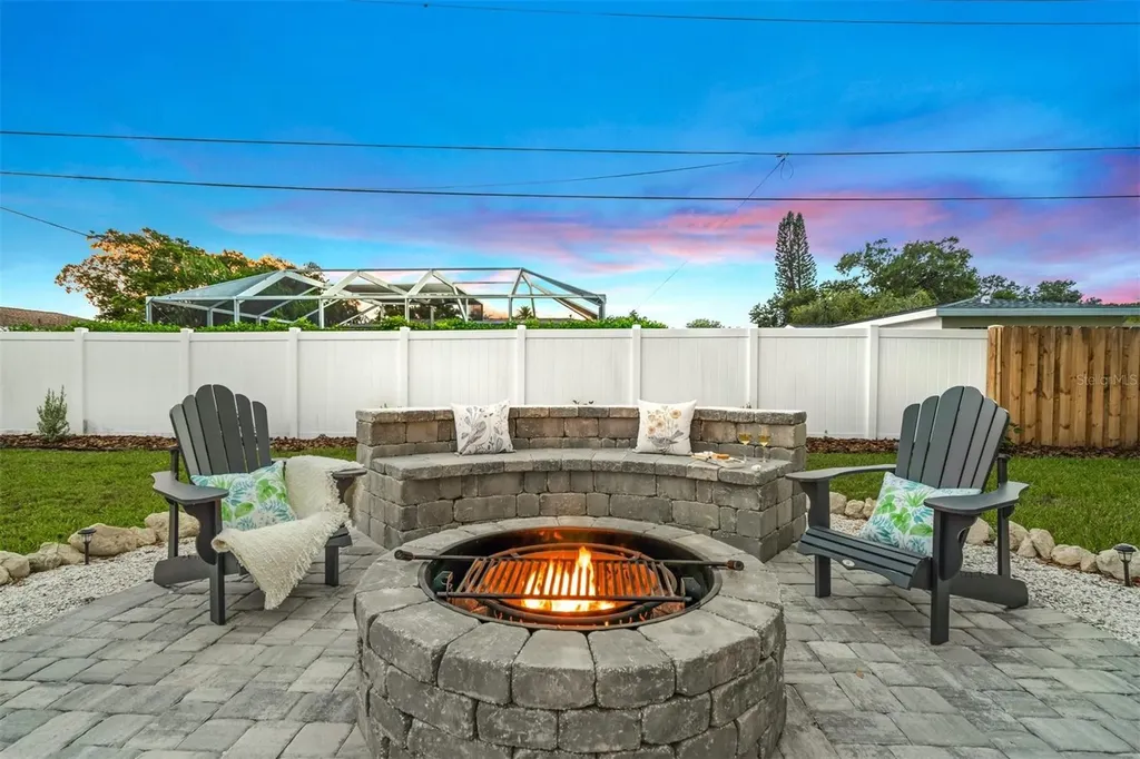 3165 Regatta Circle Sarasota FL 34231