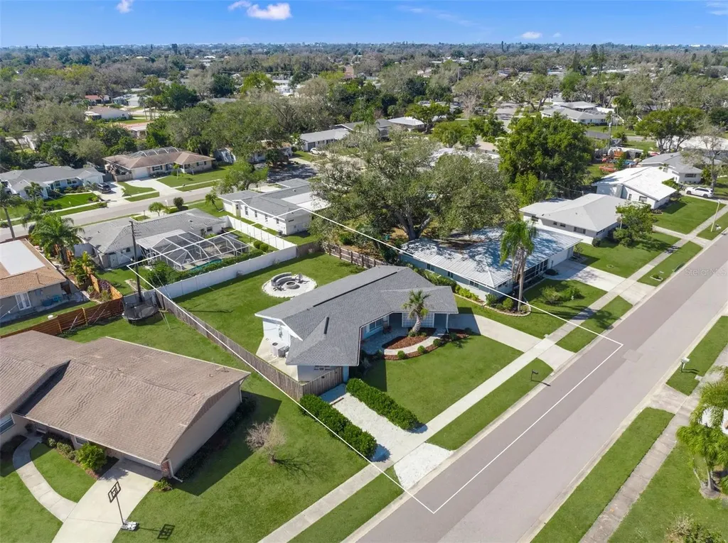 3165 Regatta Circle Sarasota FL 34231