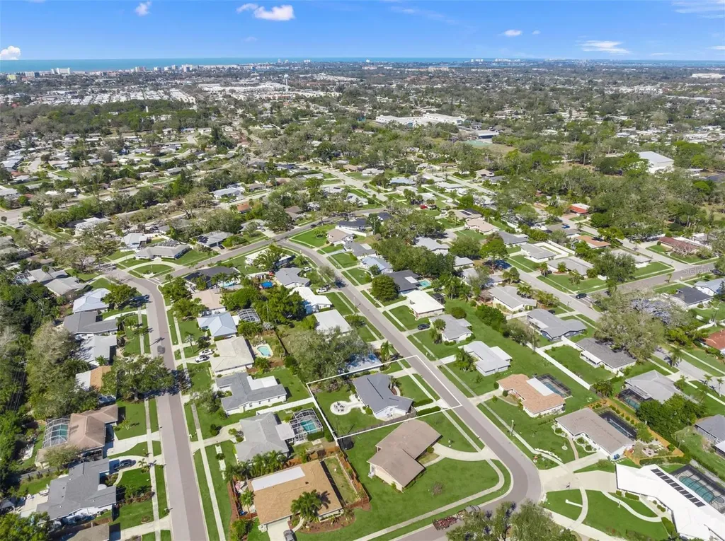 3165 Regatta Circle Sarasota FL 34231