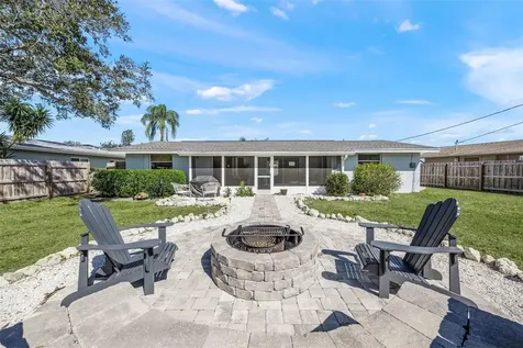 3165 Regatta Circle Sarasota FL 34231