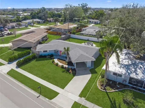 3165 Regatta Circle Sarasota FL 34231