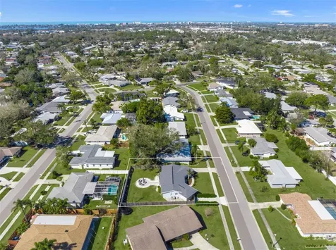 3165 Regatta Circle Sarasota FL 34231