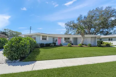 3165 Regatta Circle Sarasota FL 34231