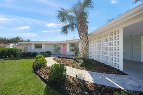 3165 Regatta Circle Sarasota FL 34231