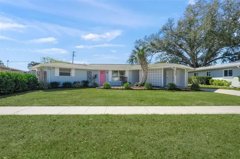 3165 Regatta Circle Sarasota FL 34231