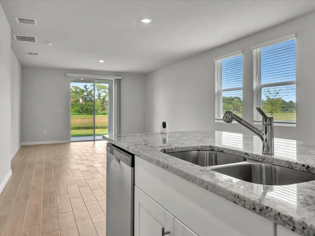176 Whiteland Bend Nokomis FL 34275