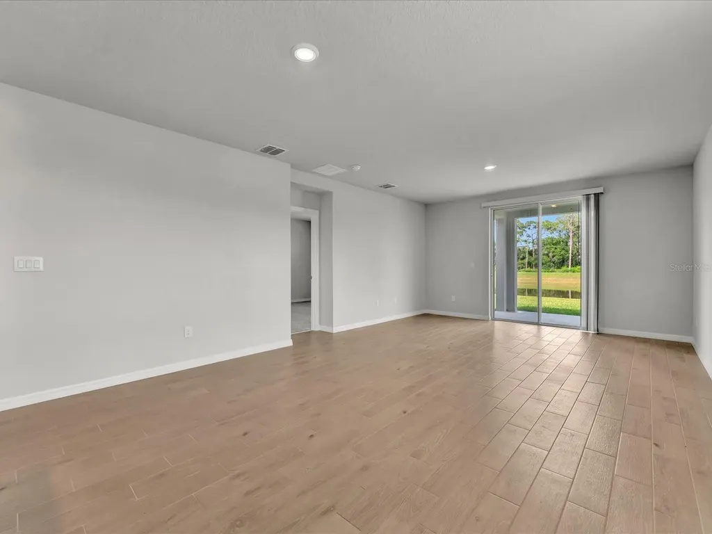 176 Whiteland Bend Nokomis FL 34275