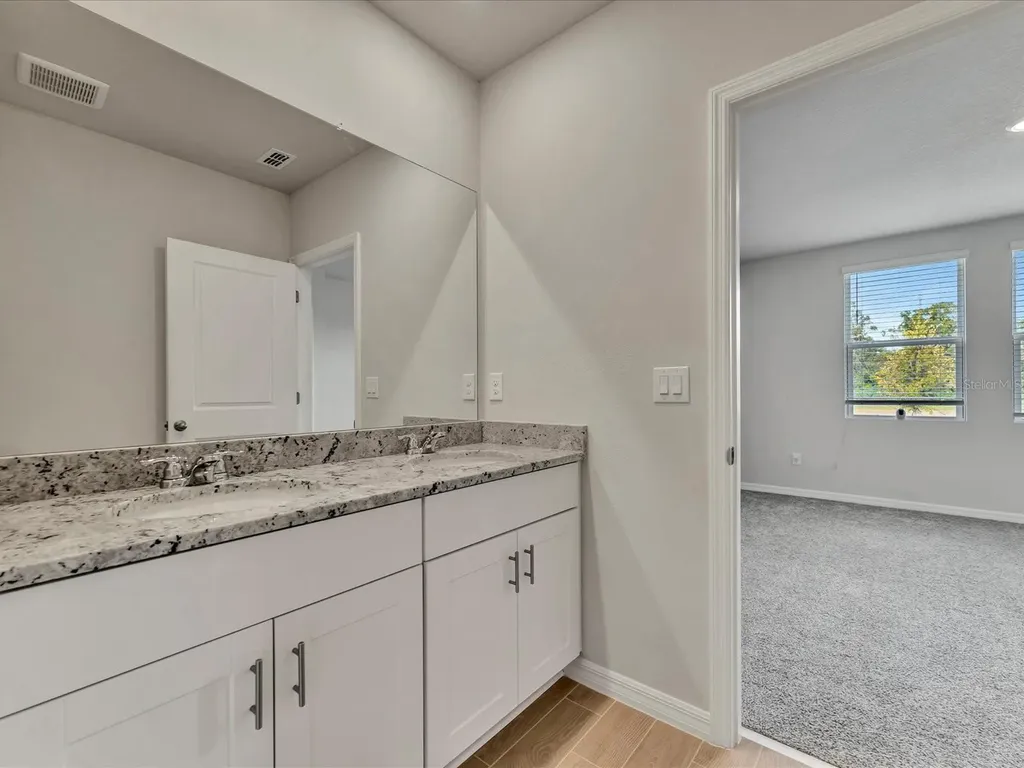 176 Whiteland Bend Nokomis FL 34275