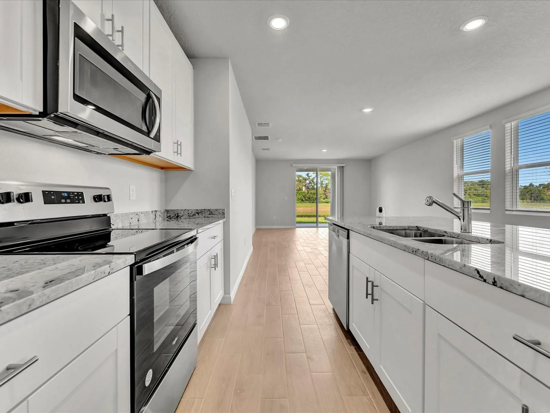 176 Whiteland Bend Nokomis FL 34275