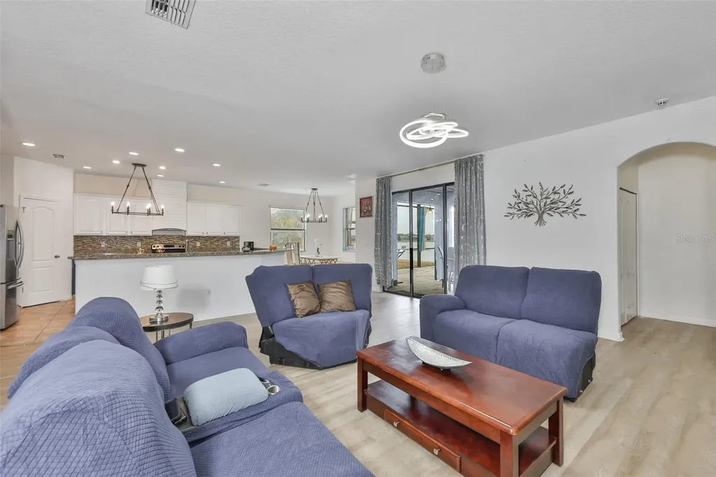 10039 Smarty Jones Drive Ruskin FL 33573