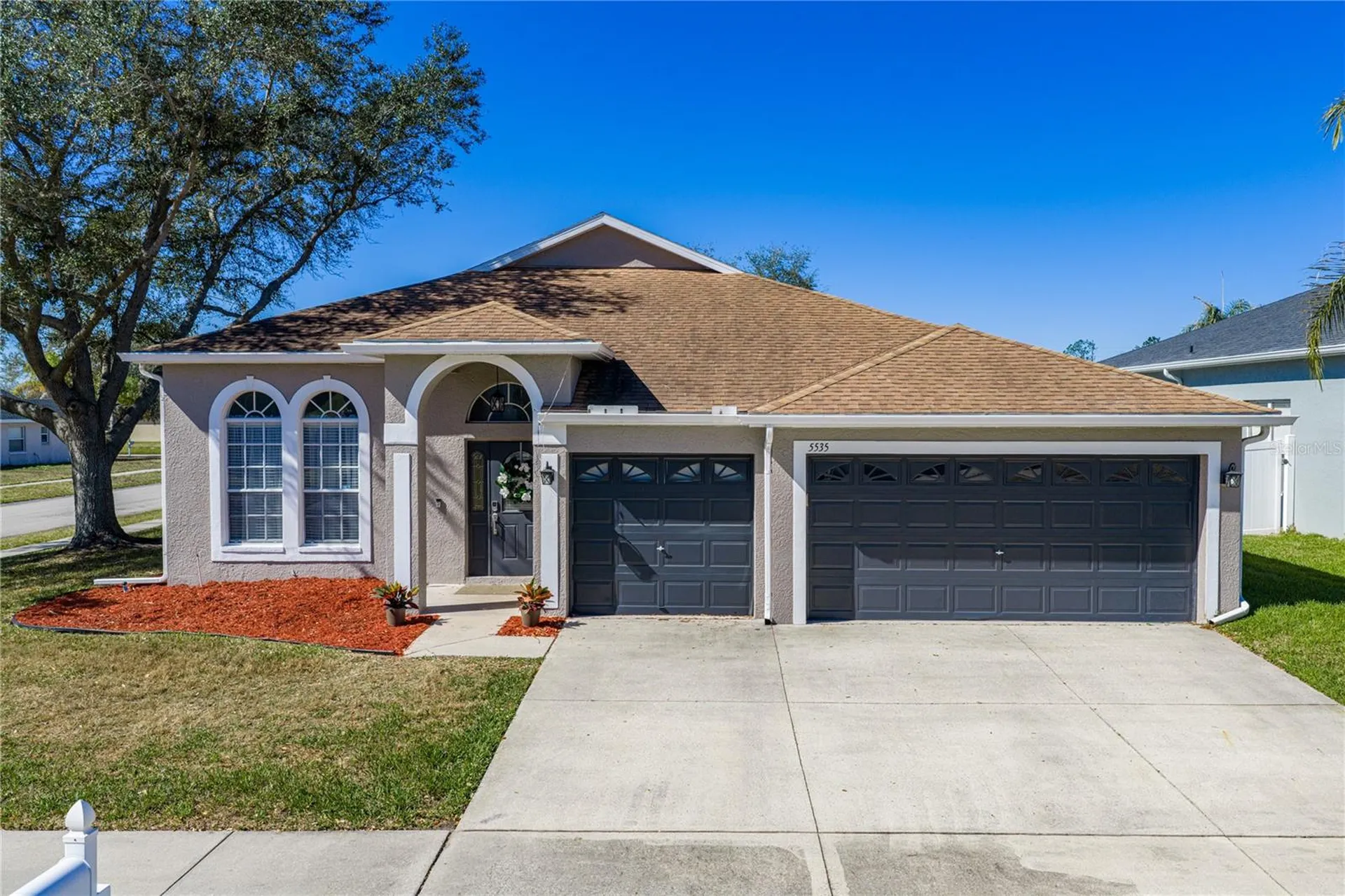 5535 Braddock Drive Zephyrhills FL 33541